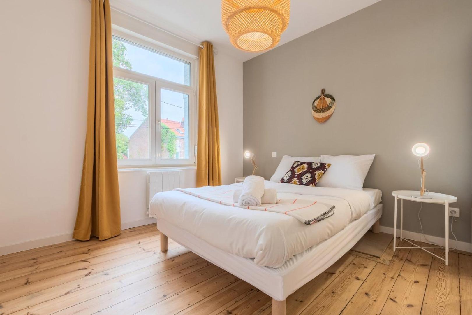 4 Bedroom House With Garden มาร์ค-ออง-บาโรล์ ภายนอก รูปภาพ